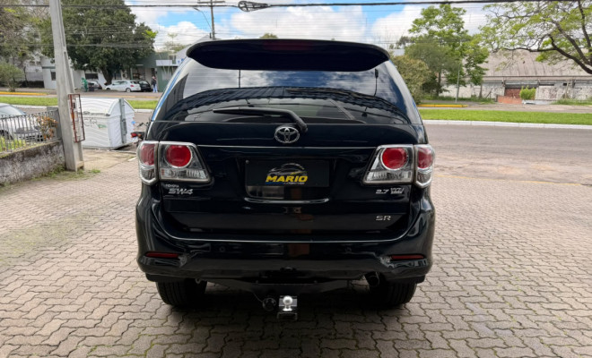 Toyota Hilux SW4 SR 4x2 2.7/ 2.7 Flex 16V Aut. 2015 Flex-2