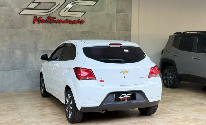 GM - Chevrolet ONIX HATCH LT 1.4 8V FlexPower 5p Mec. 2017 Flex-1