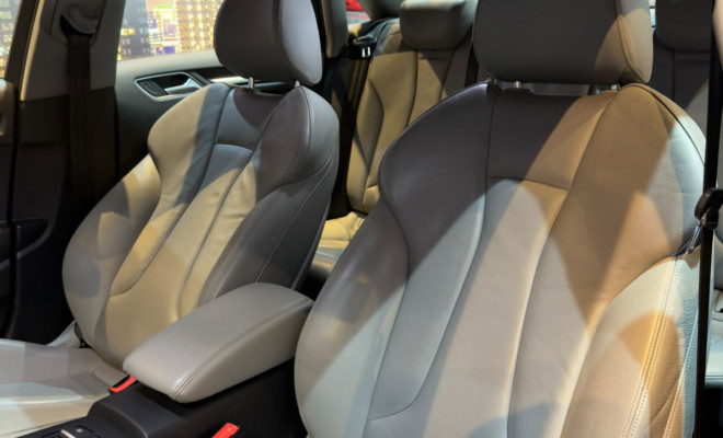 Audi A3 Sedan Performance 2.0 TFSI S-tronic 2019 Gasolina-12