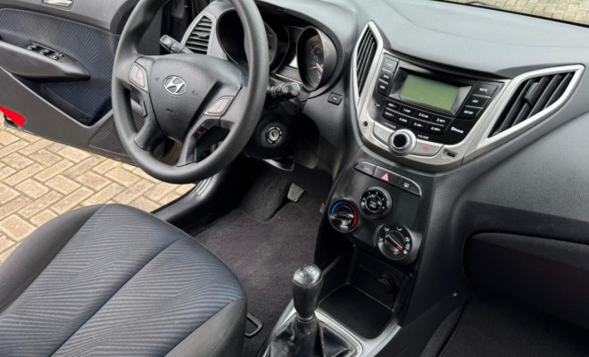 Hyundai HB20 C./C.Plus/C.Style 1.6 Flex 16V Mec. 2013 Flex-4