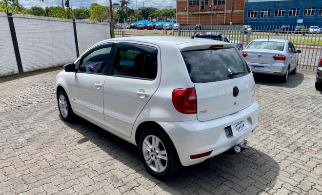 VW - Fox 1.6 Mi 8V - 2014-1