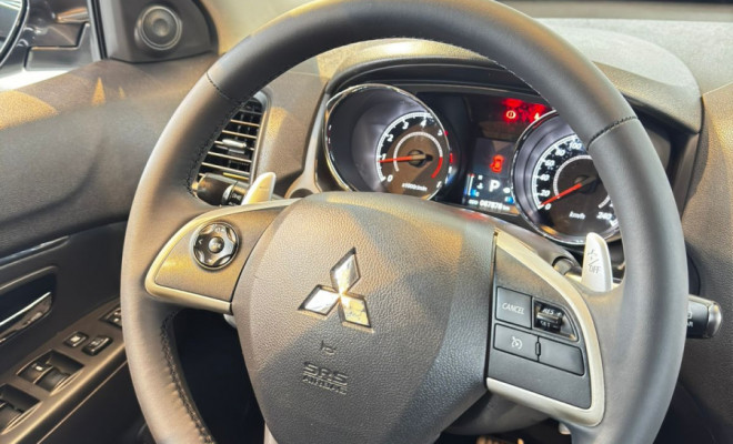 Mitsubishi ASX 2.0 16V 4x4 160cv Aut. 2015 Gasolina-12