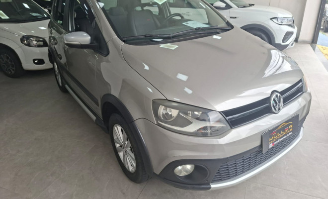 VW - VolksWagen CROSSFOX 1.6 Mi Total Flex 8V 5p 2014 Flex-0
