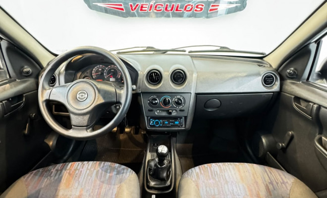 GM - Chevrolet Celta Spirit 1.4 MPFI 8V 85cv 3p 2007 Gasolina-8