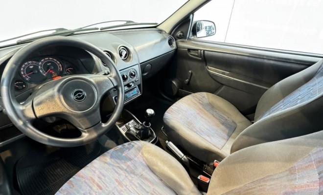 GM - Chevrolet Celta Spirit 1.4 MPFI 8V 85cv 3p 2007 Gasolina-10