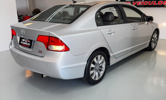 Honda Civic Sed. LXL/ LXL SE 1.8 Flex 16V Aut. 2010 Flex-28