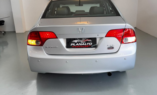 Honda Civic Sed. LXL/ LXL SE 1.8 Flex 16V Aut. 2010 Flex-26