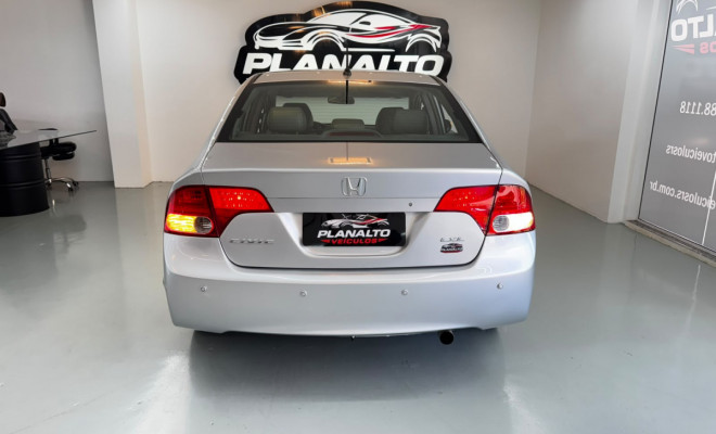 Honda Civic Sed. LXL/ LXL SE 1.8 Flex 16V Aut. 2010 Flex-29