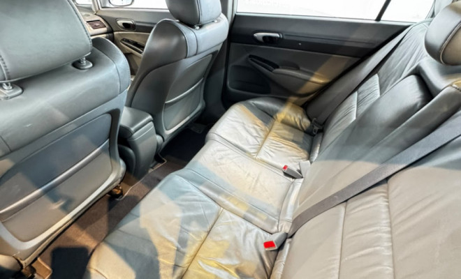 Honda Civic Sed. LXL/ LXL SE 1.8 Flex 16V Aut. 2010 Flex-12