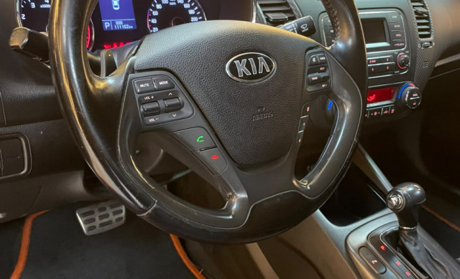 Kia Motors Cerato 1.6   Aut. 2016 Flex   ÓTIMO EM CONFORTO E ACABAMENTO-8