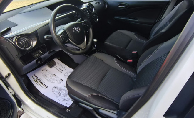 Toyota ETIOS XS Sedan 1.5 Flex 16V 4p Aut. 2018 Flex-6