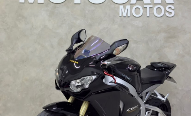 HONDA CBR 1000 RR Fireblade 2010 Gasolina-5
