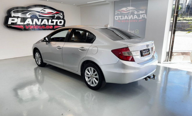 Honda Civic Sedan LXS 1.8/1.8 Flex 16V Mec. 4p 2015 Flex-9