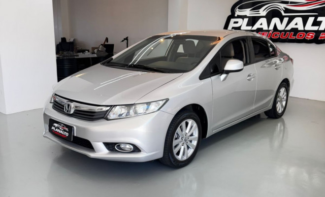 Honda Civic Sedan LXS 1.8/1.8 Flex 16V Mec. 4p 2015 Flex