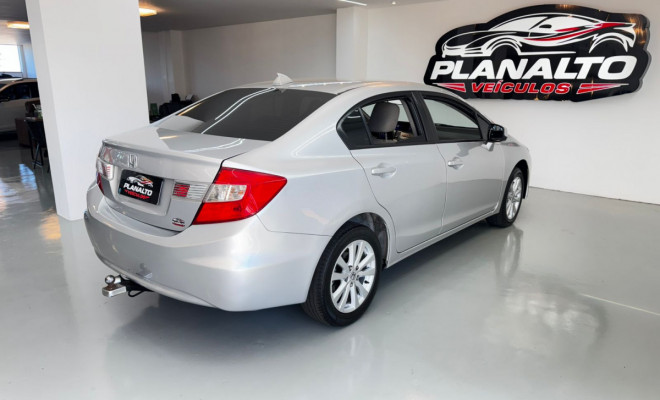 Honda Civic Sedan LXS 1.8/1.8 Flex 16V Mec. 4p 2015 Flex-6