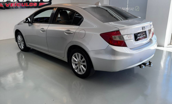Honda Civic Sedan LXS 1.8/1.8 Flex 16V Mec. 4p 2015 Flex-10