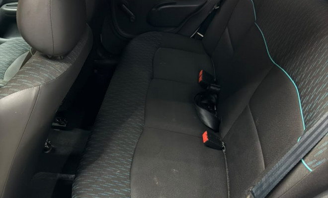 Renault Clio Expression 1.0 16V Hi-Flex 2015-8