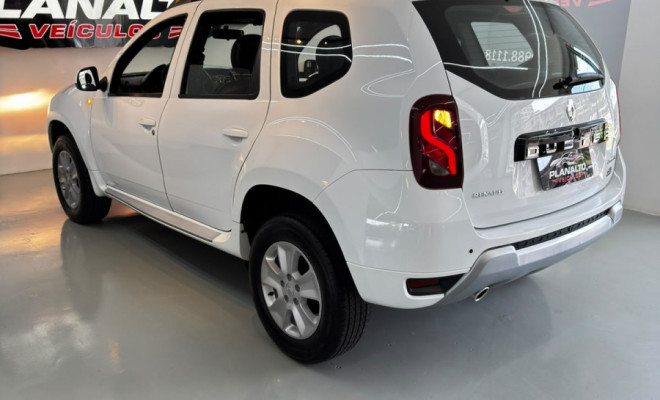 Renault DUSTER DAKAR 4x2 2.0 Hi-Flex 16V Aut. 2017 Flex-3