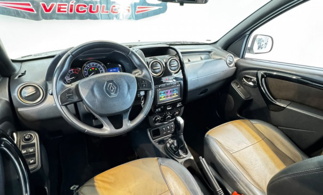 Renault DUSTER DAKAR 4x2 2.0 Hi-Flex 16V Aut. 2017 Flex-24
