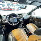 Renault DUSTER DAKAR 4x2 2.0 Hi-Flex 16V Aut. 2017 Flex-24