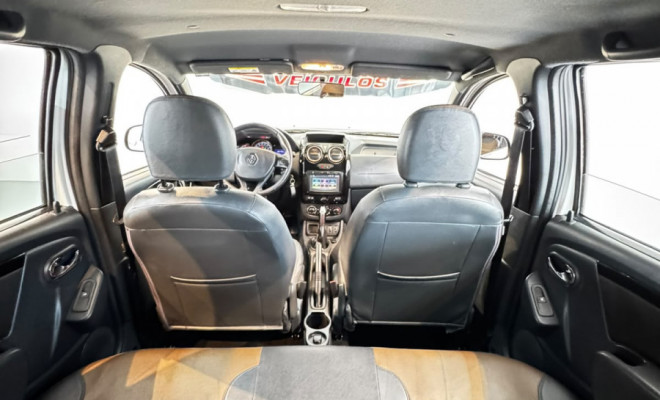 Renault DUSTER DAKAR 4x2 2.0 Hi-Flex 16V Aut. 2017 Flex-12