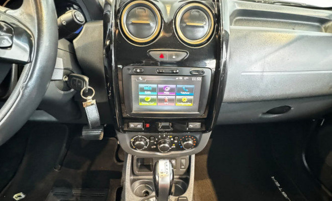 Renault DUSTER DAKAR 4x2 2.0 Hi-Flex 16V Aut. 2017 Flex-18