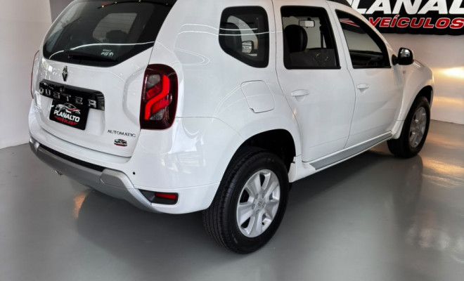 Renault DUSTER DAKAR 4x2 2.0 Hi-Flex 16V Aut. 2017 Flex-4