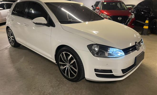 VW - VolksWagen Golf Comfortline 1.4 TSI 140cv Aut. 2014 Flex-8