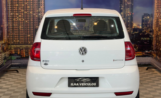 VW - VolksWagen Fox 1.6 Mi I MOTION Total Flex 8V 5p 2014 Flex-12