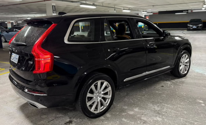 Volvo XC 90 T-6 INSCRIPTION 2.0 320CV 5p 2019 Gasolina-10