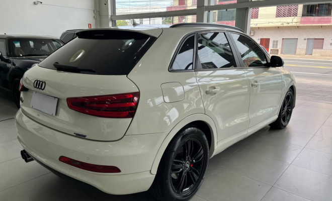 Audi Q3 2.0 TFSI Quat. 170/180cv S-tronic 5p 2013 Gasolina-4