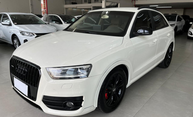 Audi Q3 2.0 TFSI Quat. 170/180cv S-tronic 5p 2013 Gasolina