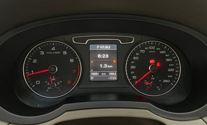 Audi Q3 2.0 TFSI Quat. 170/180cv S-tronic 5p 2013 Gasolina-3