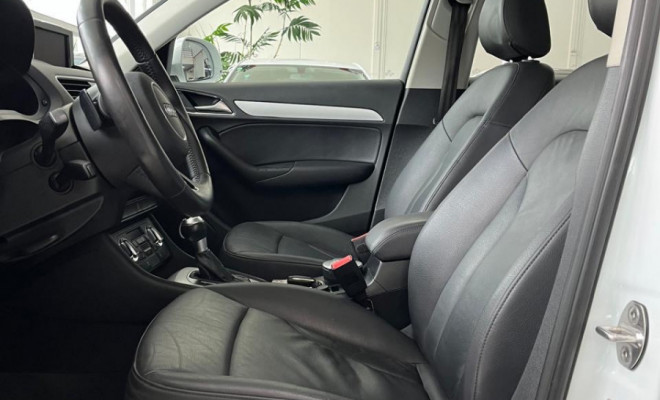 Audi Q3 2.0 TFSI Quat. 170/180cv S-tronic 5p 2015 Gasolina-4