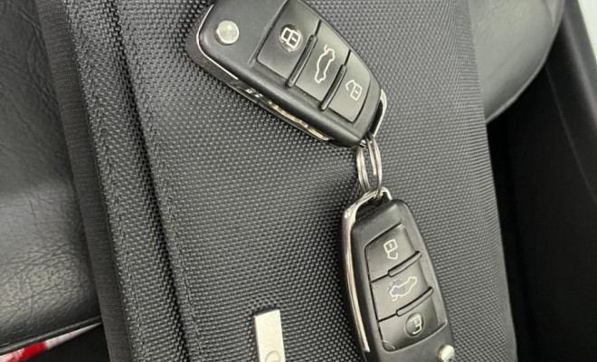 Audi Q3 2.0 TFSI Quat. 170/180cv S-tronic 5p 2015 Gasolina-9