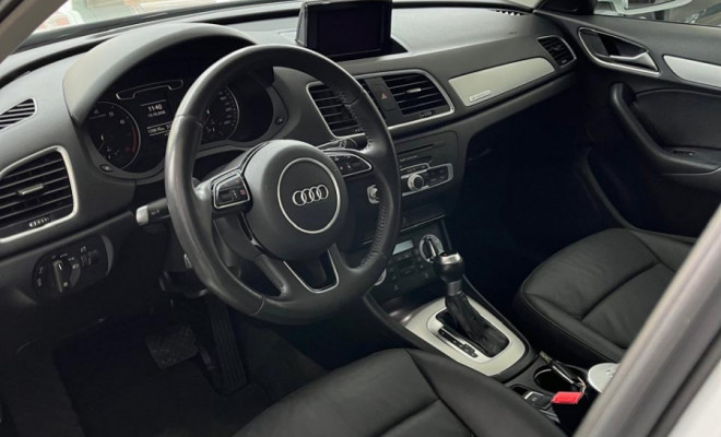 Audi Q3 2.0 TFSI Quat. 170/180cv S-tronic 5p 2015 Gasolina-8
