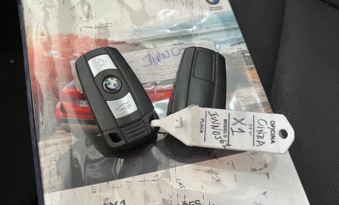 BMW X1 SDRIVE 20i 2.0/2.0 TB Acti.Flex Aut. 2015 Flex-8