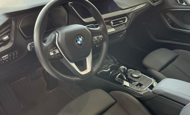BMW 218i Gran Coupe Sport GP 1.5 Bi-Turbo 2021 Gasolina-4