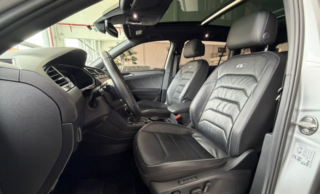 VW - VolksWagen TIGUAN Allspac R-Line 350 TSI 2.0 4x4 2019 Flex-6