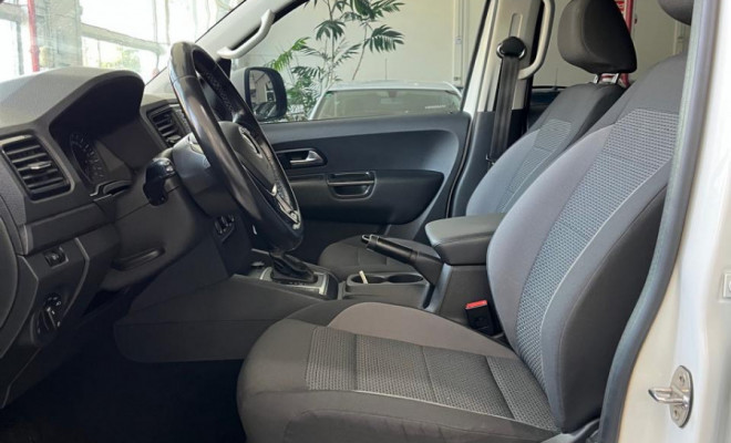 VW - VolksWagen AMAROK Comfor. 3.0 V6 TDI 4x4 Dies. Aut. 2023 Diesel-4