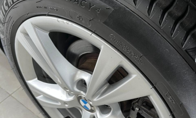 BMW 220i Tourer Active Flex 2.0 TB Aut. 2018 Flex-0