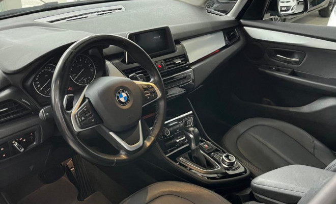 BMW 220i Tourer Active Flex 2.0 TB Aut. 2018 Flex-1