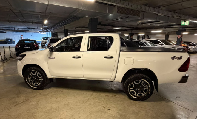 Toyota Hilux CD 4x4 2.8  Diesel Aut. 2024 Diesel-7