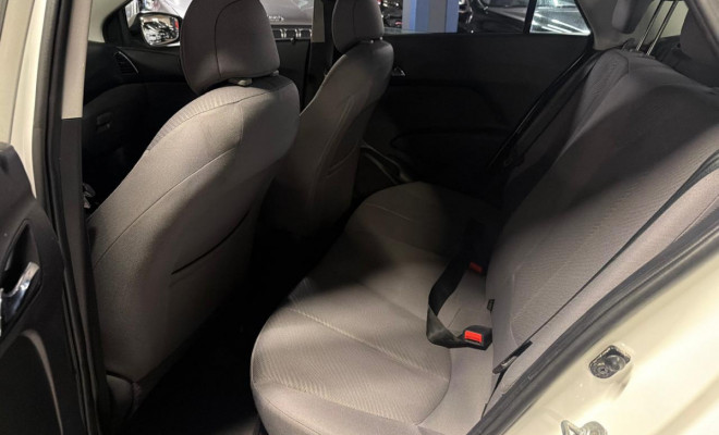 Hyundai HB20S C.Plus/C.Style 1.6 Flex 16V Mec.4p 2014 Flex-6