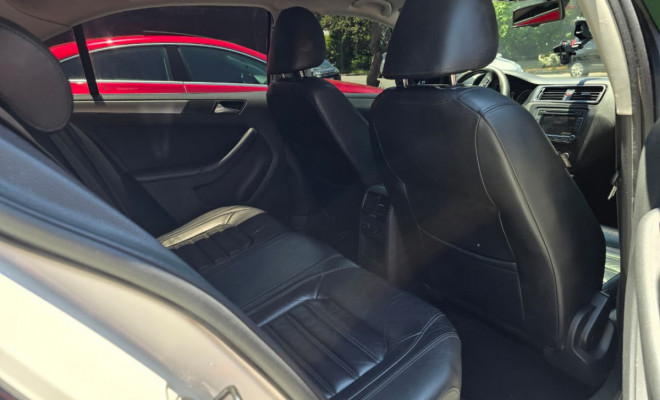 VW - VolksWagen JETTA Highline 2.0 TSI 16V 4p Tiptronic 2012 Flex-10