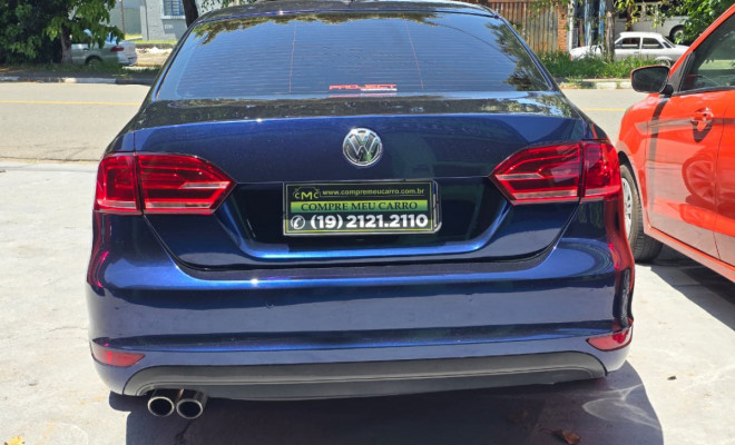 VW - VolksWagen JETTA Highline 2.0 TSI 16V 4p Tiptronic 2012 Flex-18