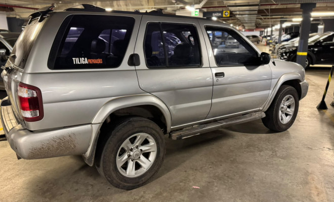 Nissan Pathfinder SE Luxo 3.5 V6 24V 243cv 2004 Gasolina-1