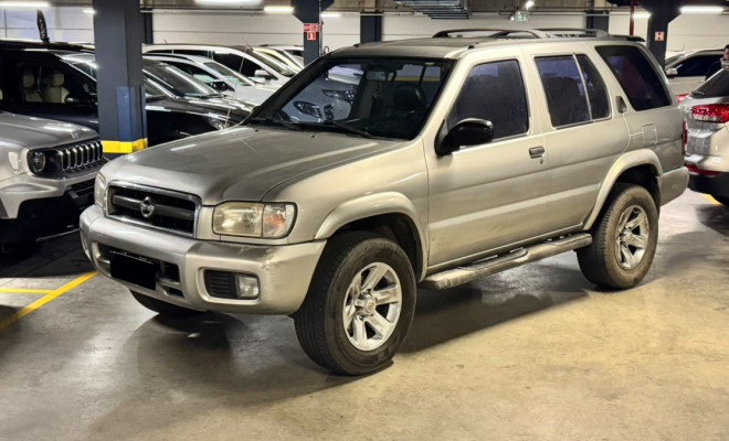 Nissan Pathfinder SE Luxo 3.5 V6 24V 243cv 2004 Gasolina