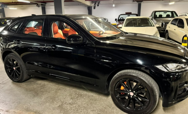 Jaguar F-Pace 3.0 R-Sport 340cv Aut. 2017 Gasolina-6