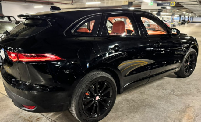 Jaguar F-Pace 3.0 R-Sport 340cv Aut. 2017 Gasolina-5
